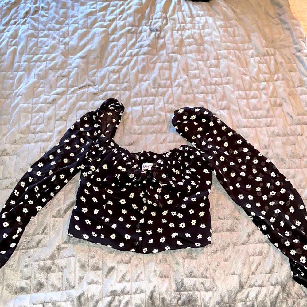 Princess Polly black floral crop top NWOT